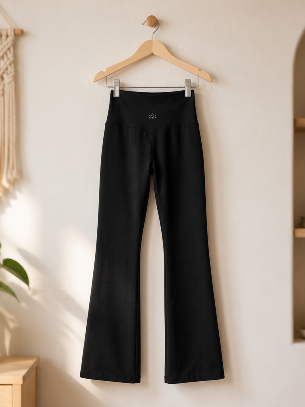 Beyond Yoga Spacedye All Day Flare Pants High Waisted Pockets Darkest Night S - Picture 2 of 12